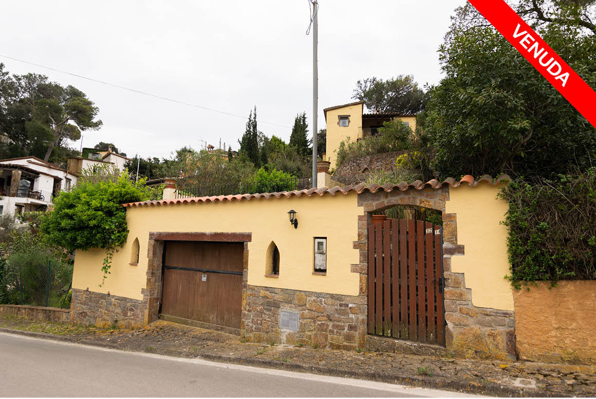 House -
                              Begur -
                              3 bedrooms -
                              0 persons
